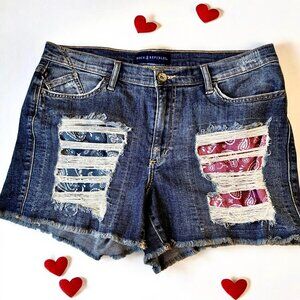 Rock & Republic Distressed Blue Denim Shorts Style Hula size 14